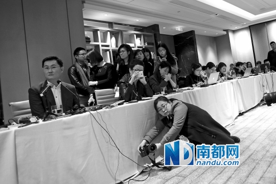 昨日，腾讯公司控股董事会主席兼首席执行官马化腾在京接受众媒体采访。 南都记者 贺顿 摄